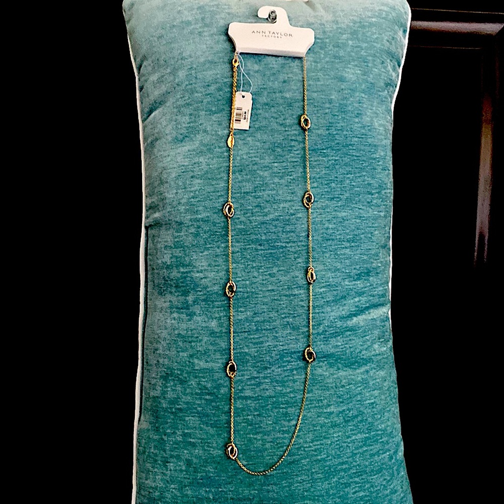 Elegant silver and gold chain necklace